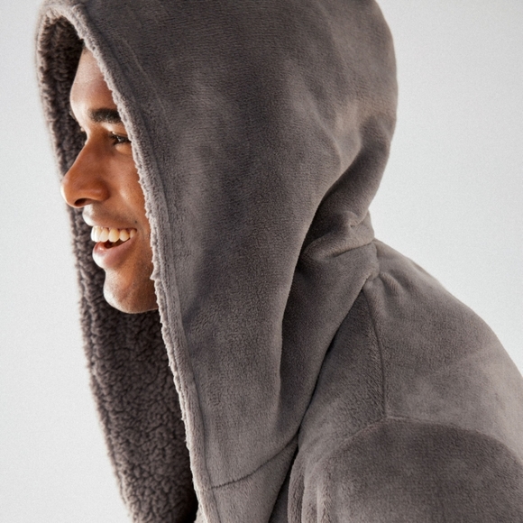 Mens Grey Fluffy Dressing Gown - Picture 5 of 8